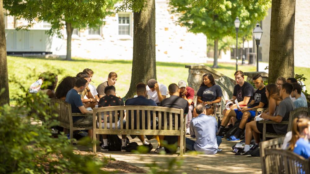 outdoor class at peace plaza